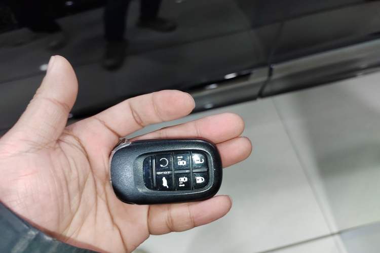 Used Honda Elysion 2024 2.0L eHEV Luxury Edition