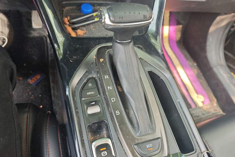 Used GAC Trumpchi GS4 2020 270T Automatic Elite Tech Edition Gear Lever