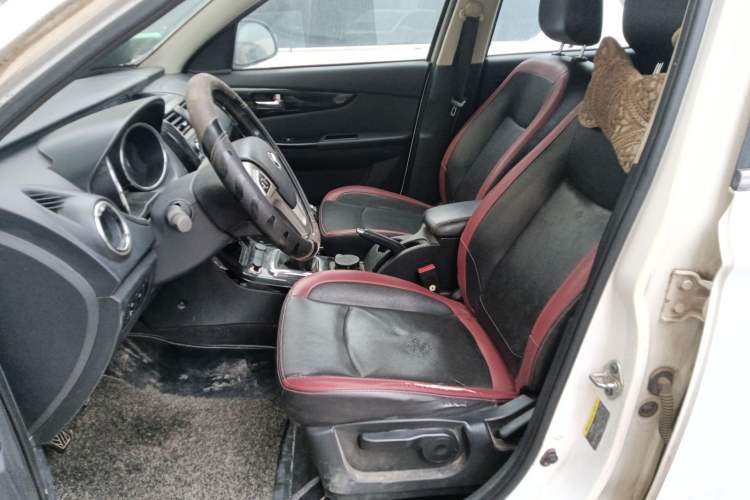 Used HYOSOW S3 2014 1.5L Luxury Version China IV Emission Standard