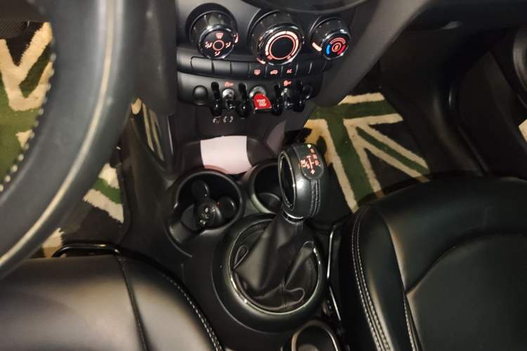 Used MINI MINI 2016 1.2T ONE Pioneer Edition