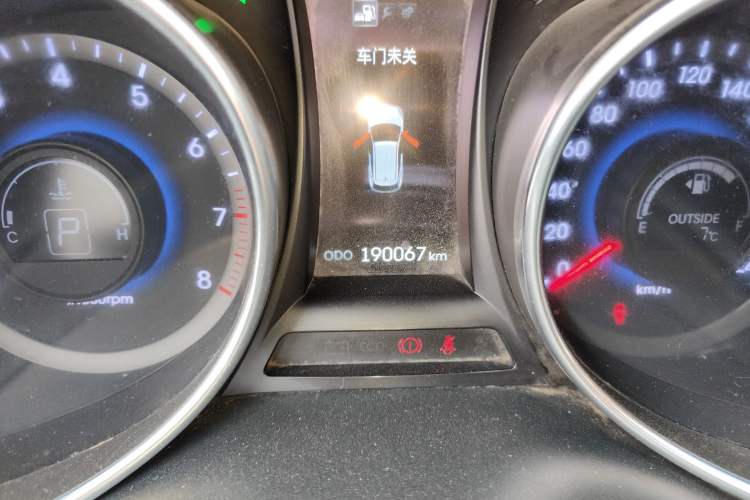 Used Hyundai Santa Fe 2015 2.0T Automatic All-Wheel Drive Smart Version 5 Seats
