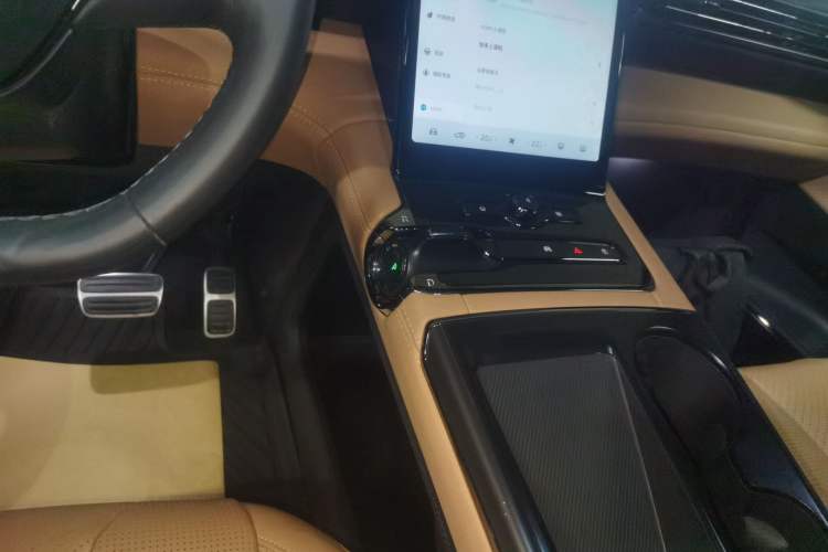 Used Nio ES8 2020 415 km Range 6-Seater Version