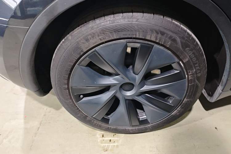 Used Tesla Model Y 2024 Rear-Wheel-Drive Version
