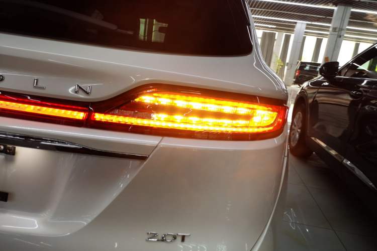 Used Lincoln MKC 2019 2.0T Two-Wheel Drive Zunya Version China VI Standard