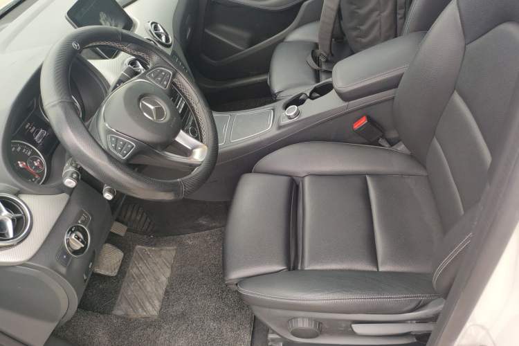 Used Mercedes-Benz B-Class 2017 B 200 Sport Edition
