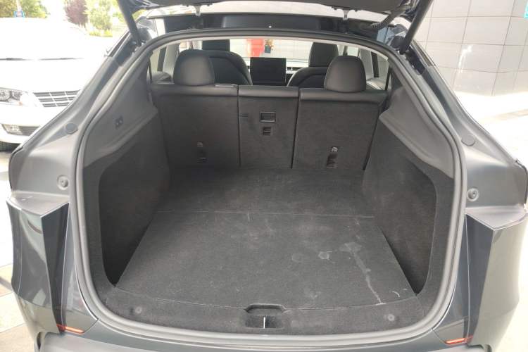 Used Tesla Model Y 2025 Rear-Wheel Drive First Edition Trunk