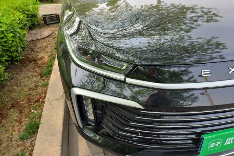 Used EXEED Lingyun 2025 Model 300T Two-Wheel-Drive Moonlit Night Edition Right Front Headlight