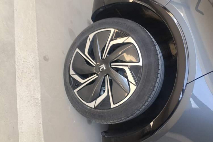 Used Rising R7 2024 Advanced Edition