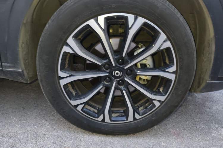 Used CHANGAN NEVO Q05 2025 Truly Delicious Version 125cc Beyond-Excellent Type Right Front Wheel Hub