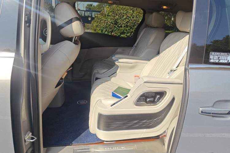 Used Buick GL8 2018 28T Prestige Version China VI Standard