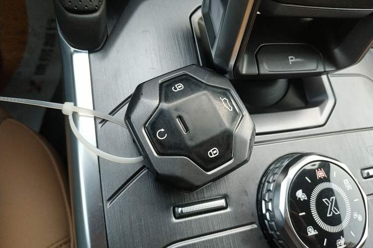 Used JETOUR Traveler 2023 2.0T All-Wheel Drive CrossPRO+