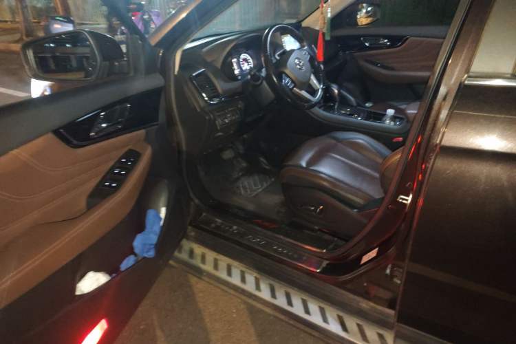 Used Dongfeng Aeolus AX7 2018 Classic 1.6T Automatic Luxury Model