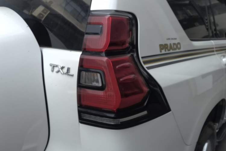 Used Toyota Prado 2018 2.7L Parallel Import
