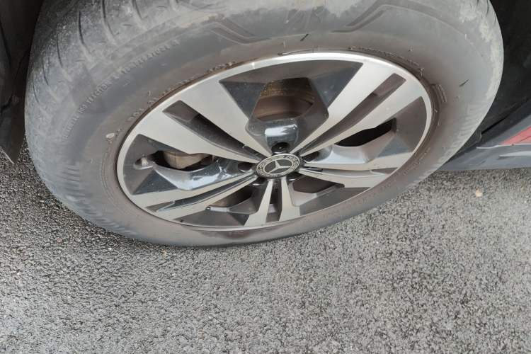 Used Mercedes-Benz GLA 2022 Facelifted GLA 200 Left Front Wheel Hub