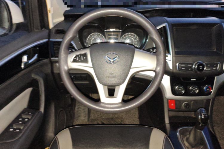 Used HYOSOW H3 2015 1.5L manual luxury version
