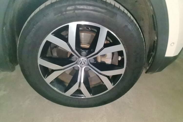 Used Volkswagen Teramont 2017 530 V6 Four-Wheel Drive Luxury Edition Exterior 7