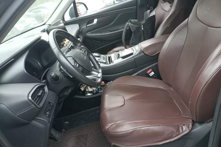 Used Hyundai Santa Fe 2023 Traveler 380T GDi Automatic Two-Wheel Drive GLX Elite Edition
