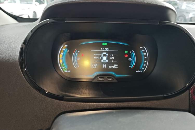 Used Chery QQ Little Ant 2022 Revised Version Sweet Pink Edition Half-Sugar Version Lithium Iron Phosphate 30.7 kWh 30 kW 301 km Instrument Cluster