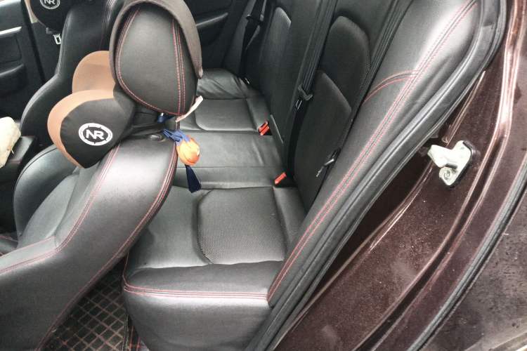 Used Geely Auto Emgrand 2015 Sedan 1.5L Manual - Top Trim Level