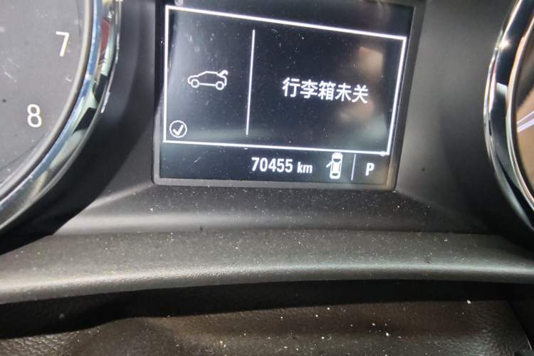 Used Buick Verano 2017 Sedan 15S Automatic Entry Model Odometer Close Up