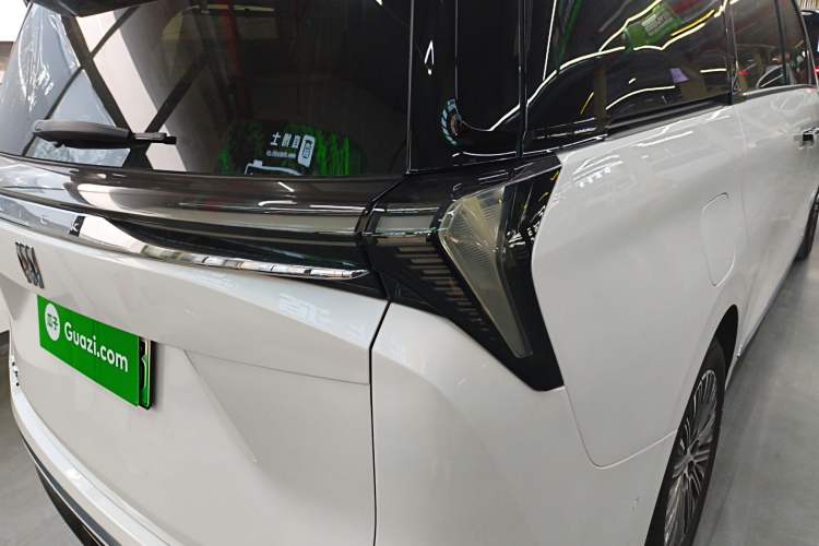 Used Buick GL8 New Energy 2024 Lu Zun Luxury Edition 7-Seater