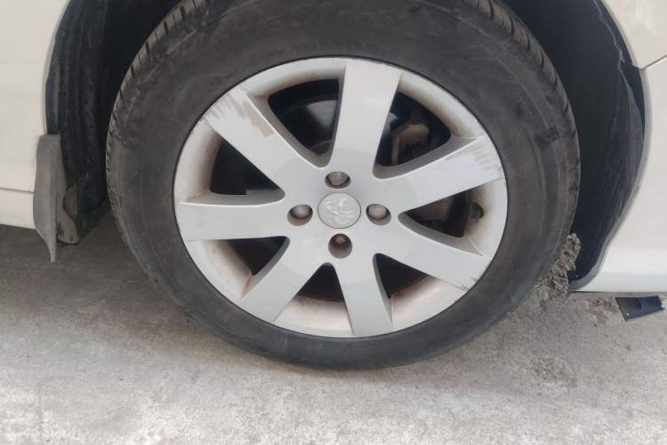 Used Peugeot 408 2013 1.6L Automatic Comfort Edition