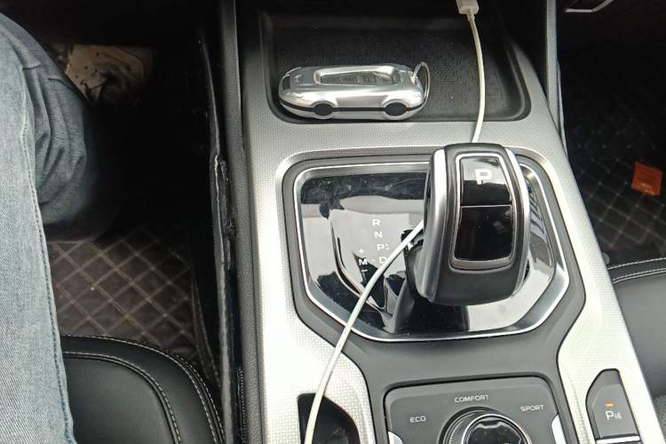 Used Geely Auto Haoyue 2020 1.8TD DCT Flagship 7-Seater
