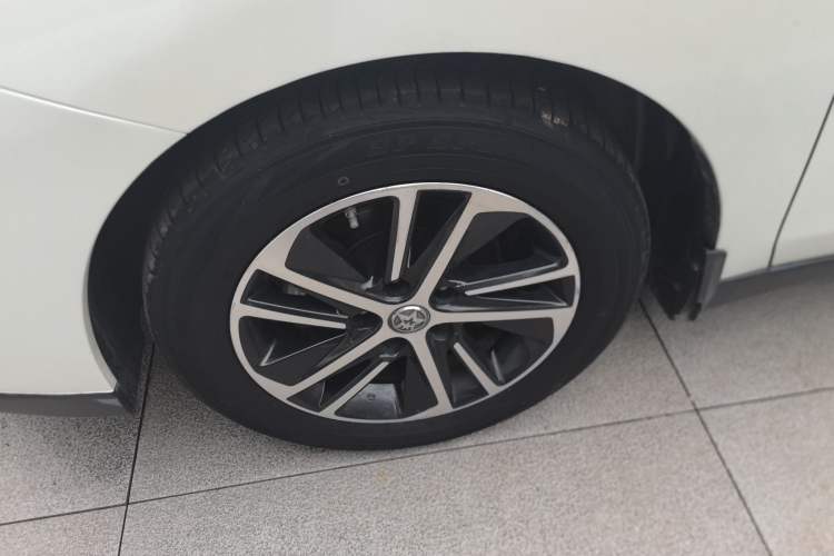 Used Venucia D60 2019 1.6L XL CVT Smart Connect Elite Edition