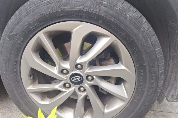 Used Hyundai Tucson 2015 1.6T Dual-Clutch Two-Wheel-Drive Smart Model
