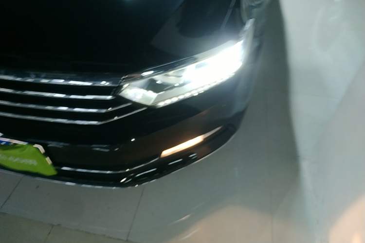 Used Volkswagen Magotan 2017 330TSI DSG Luxury Model