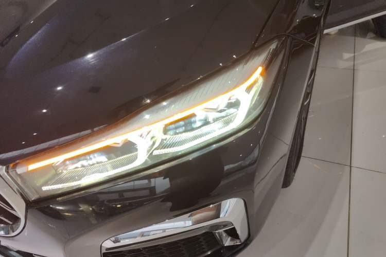 Used BMW 7 Series 2019 Restyled 740Li Leading Edition M Sport Package
