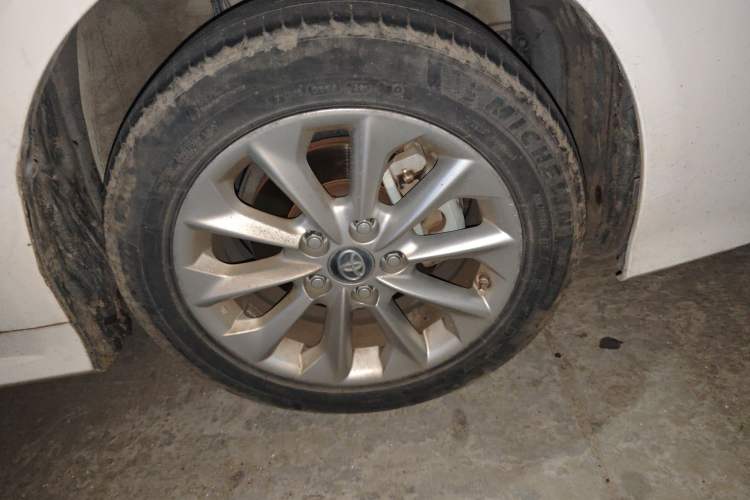 Used Toyota Corolla 2021 1.2T S-CVT Elite PLUS Edition Right Front Wheel Hub