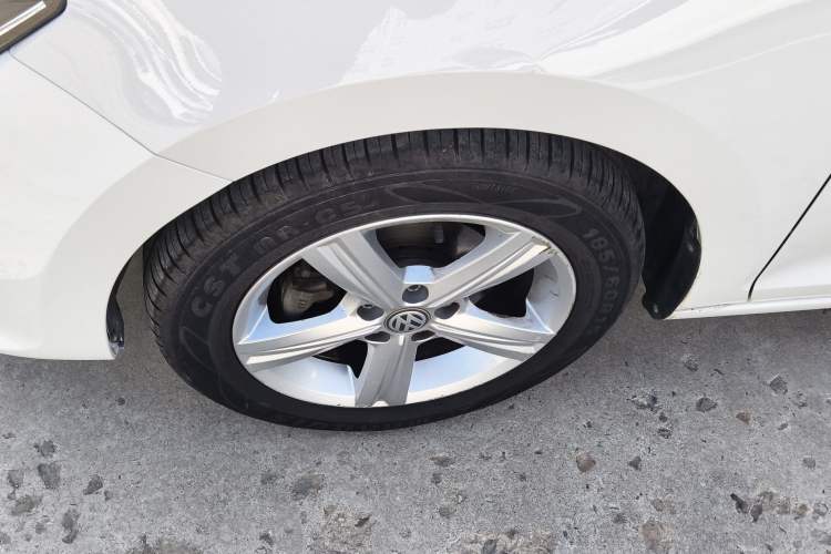 Used Volkswagen Santana 2015 Haval H6 1.6L Automatic Luxury Model Left Front Wheel Hub