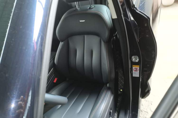 Used CHANGAN OSHAN X7 2020 1.5T Automatic Luxury Model