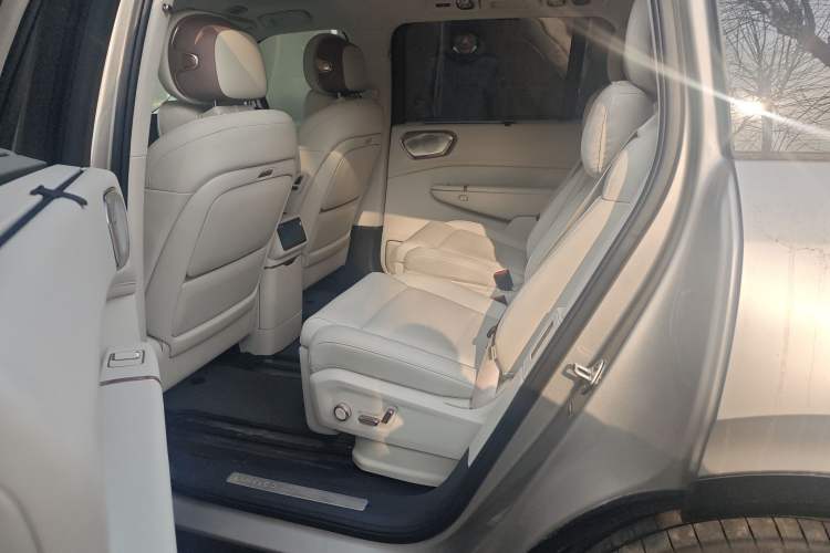 Used Lynk & Co 900 2025 2.0T Ultra