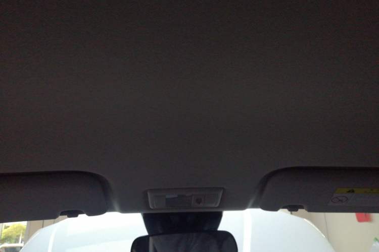 Used CHANGAN NEVO Lumin 2025 205 km Xiangqin Version
