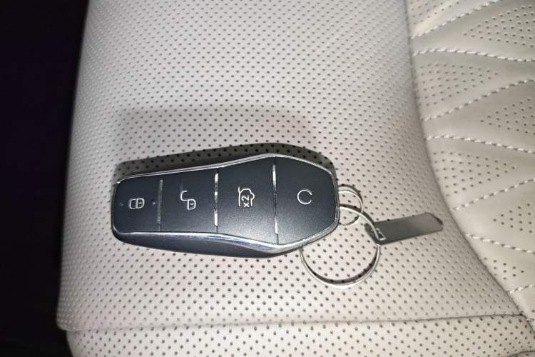 Used BYD Han 2025 EV Intelligent Driving Edition 701KM LiDAR Flagship Model