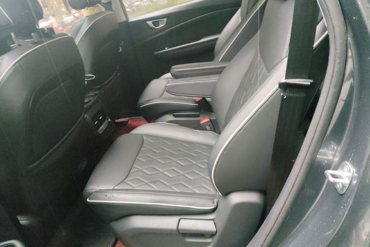 Used Wuling Jiachen 2023 2.0L DHT Flagship Edition