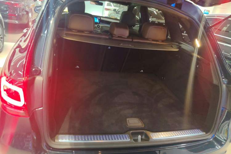 Used Mercedes-Benz GLC 2021 GLC 260 L 4MATIC Luxury Model
