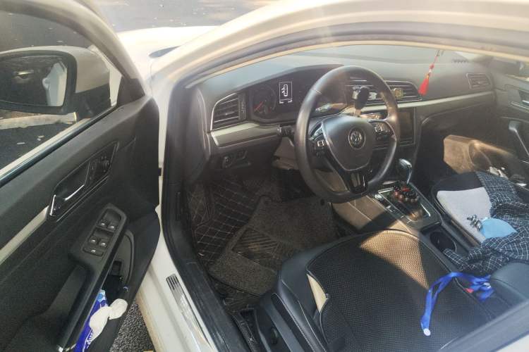 Used Volkswagen Lamando 2019 280TSI DSG Comfort Edition China VI standard Driver Seat