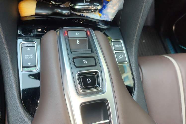 Used Honda UR-V 2024 370TURBO Four-Wheel Drive Deluxe Edition
