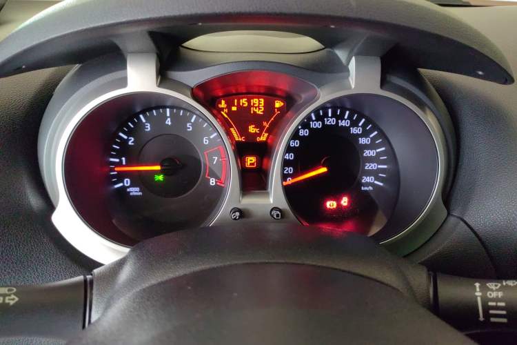 Used Infiniti ESQ 2014 1.6L Spontaneous Edition
