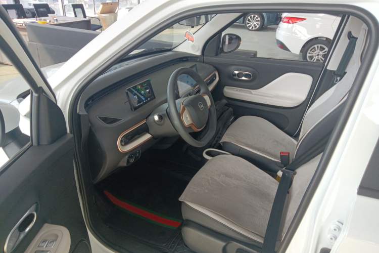 Used Chery QQ Domi 2025 Model 305km Comfort Edition Left Front Seat