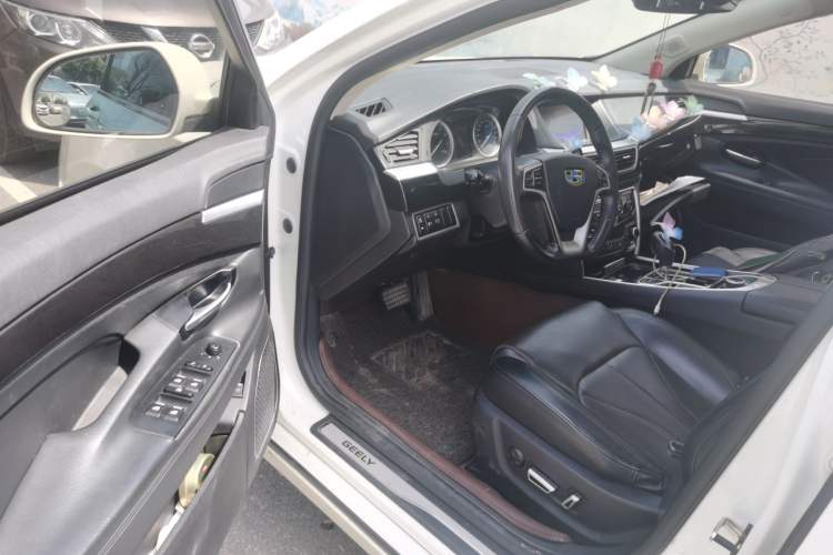 Used Geely Auto Emgrand GT 2015 2.4L Luxury Model
