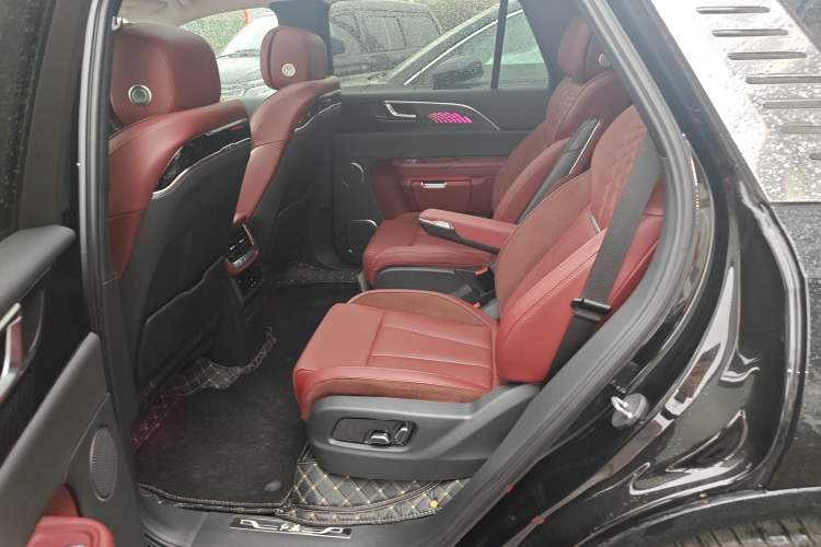 Used Hongqi E-HS9 2022 690 km Range Flagship Edition Six Seats
