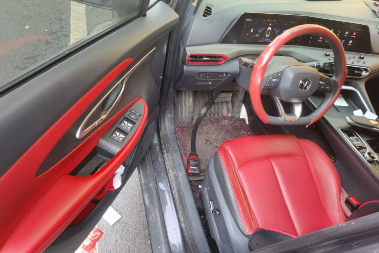 Used Changan UNI-T 2020 1.5T Prestige Version