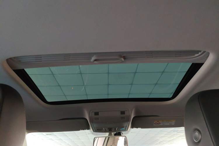 Used Volkswagen Bora 2020 1.5L Automatic Elite Version Headliner