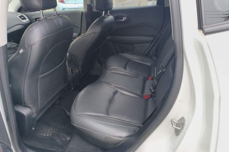 Used Jeep Compass 2017 200T Automatic Family Edition