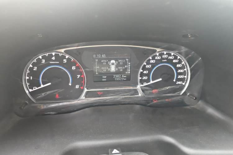 Used JMC Transit 2021 2.8T Space King Standard Version Long Wheelbase Mid-Height Roof Rear Single Tire – Step 6-Seater Diesel China VI Emission Standard JX493