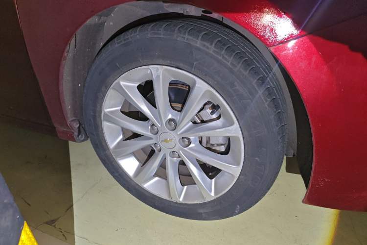 Used Chevrolet Cruze 2017 1.5L Automatic Pioneer Sunroof Edition